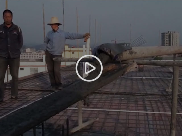 山東力源機(jī)械，車載式攪拌拖泵一體機(jī)現(xiàn)場施工視頻